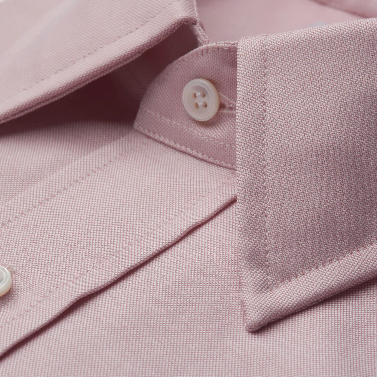 Classic Fit Plain Oxford Button Cuff Shirt in Pink - Image 3