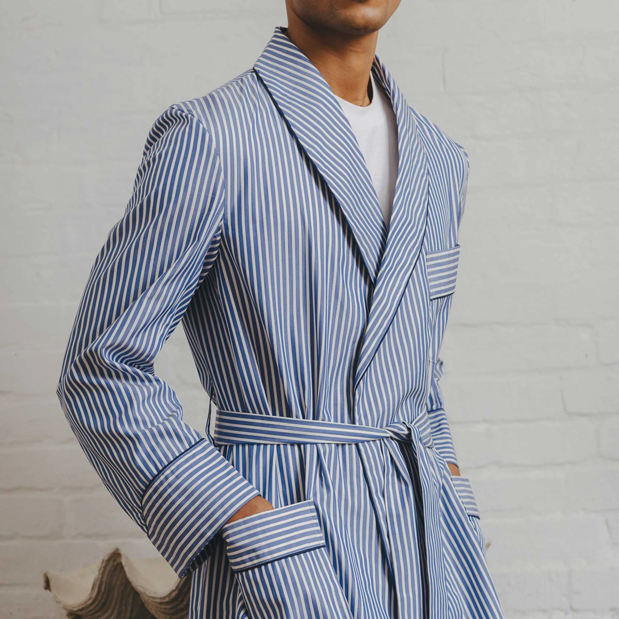 Exclusive Budd Stripe Cotton Dressing Gown in Edwardian Blue - Image 5