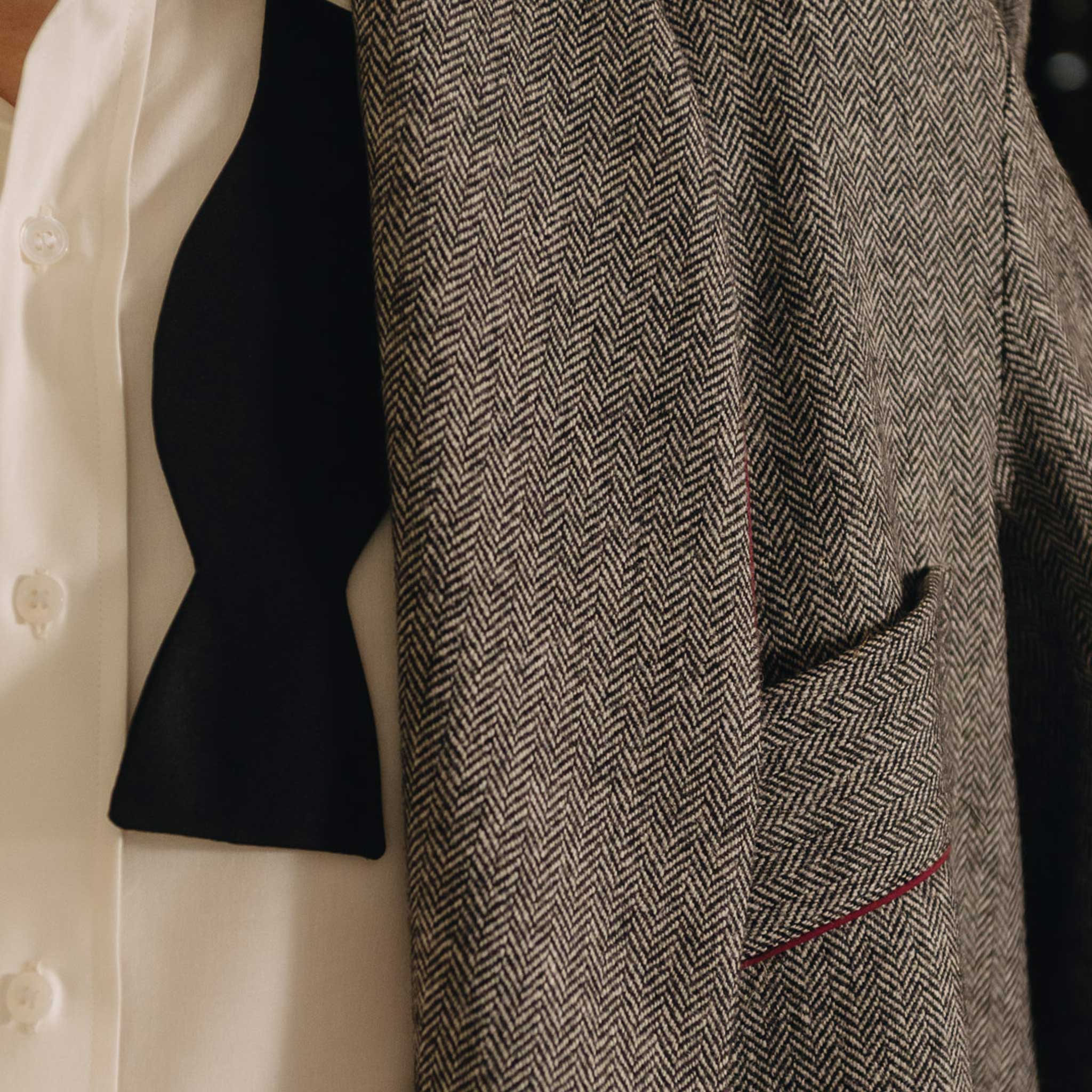 Heritage Tweed Silk Lined Dressing Gown in Smoke Grey - Image 4