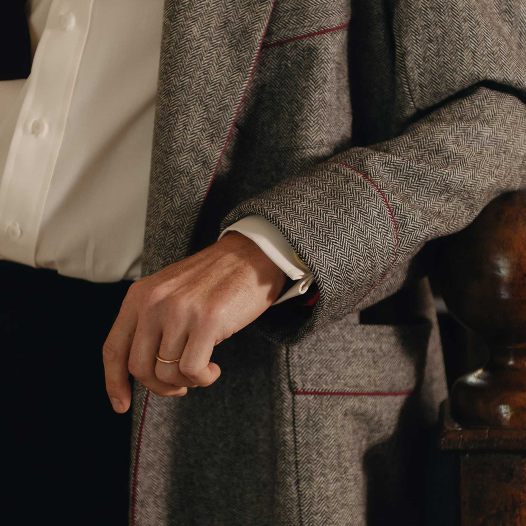 Heritage Tweed Silk Lined Dressing Gown in Smoke Grey - Image 6