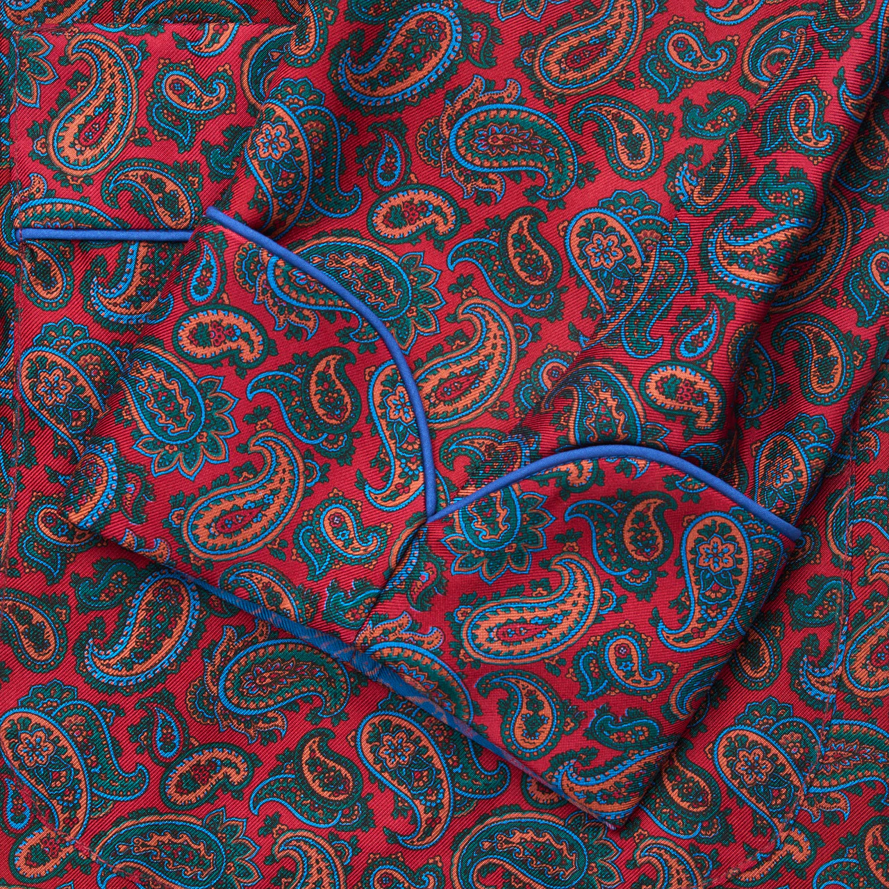 Medium Paisley 36oz Madder Silk Dressing Gown in Red - Image 3