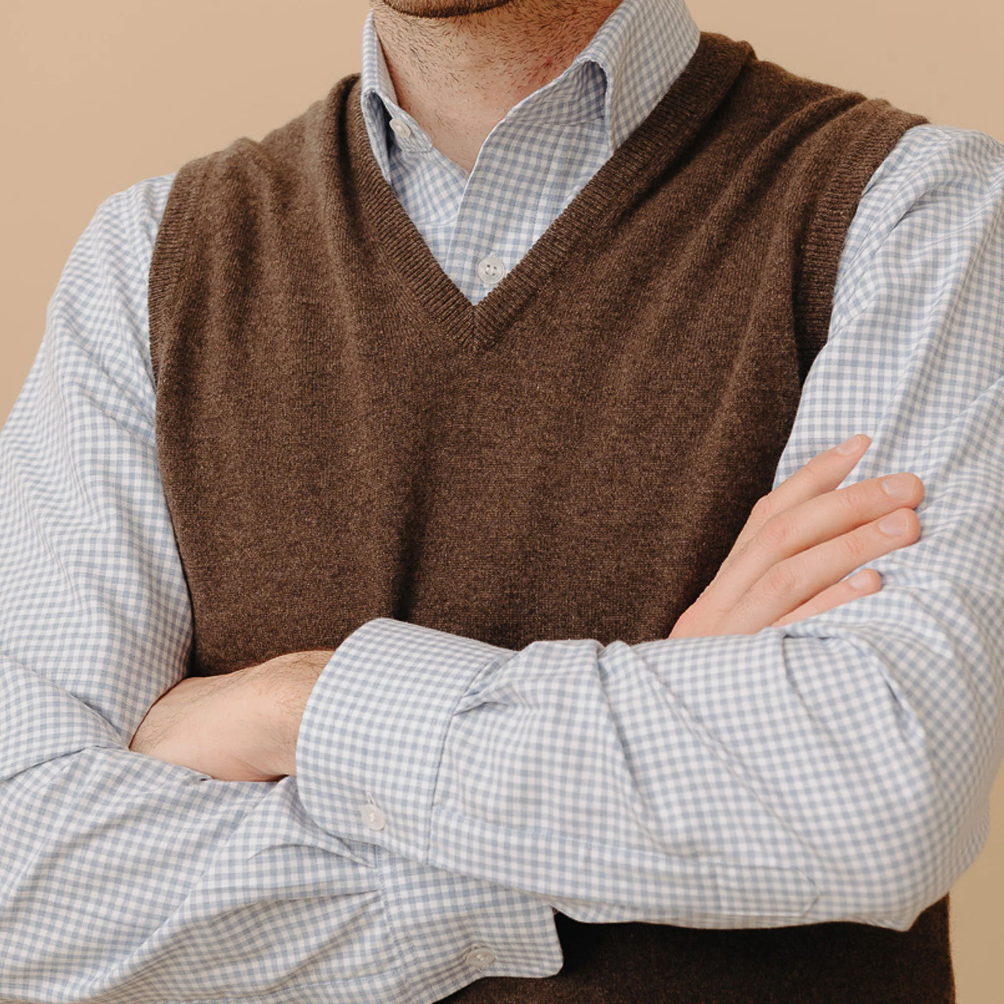 Stanhope Cashmere V-Neck Slipover in Pepperpot - Image 3