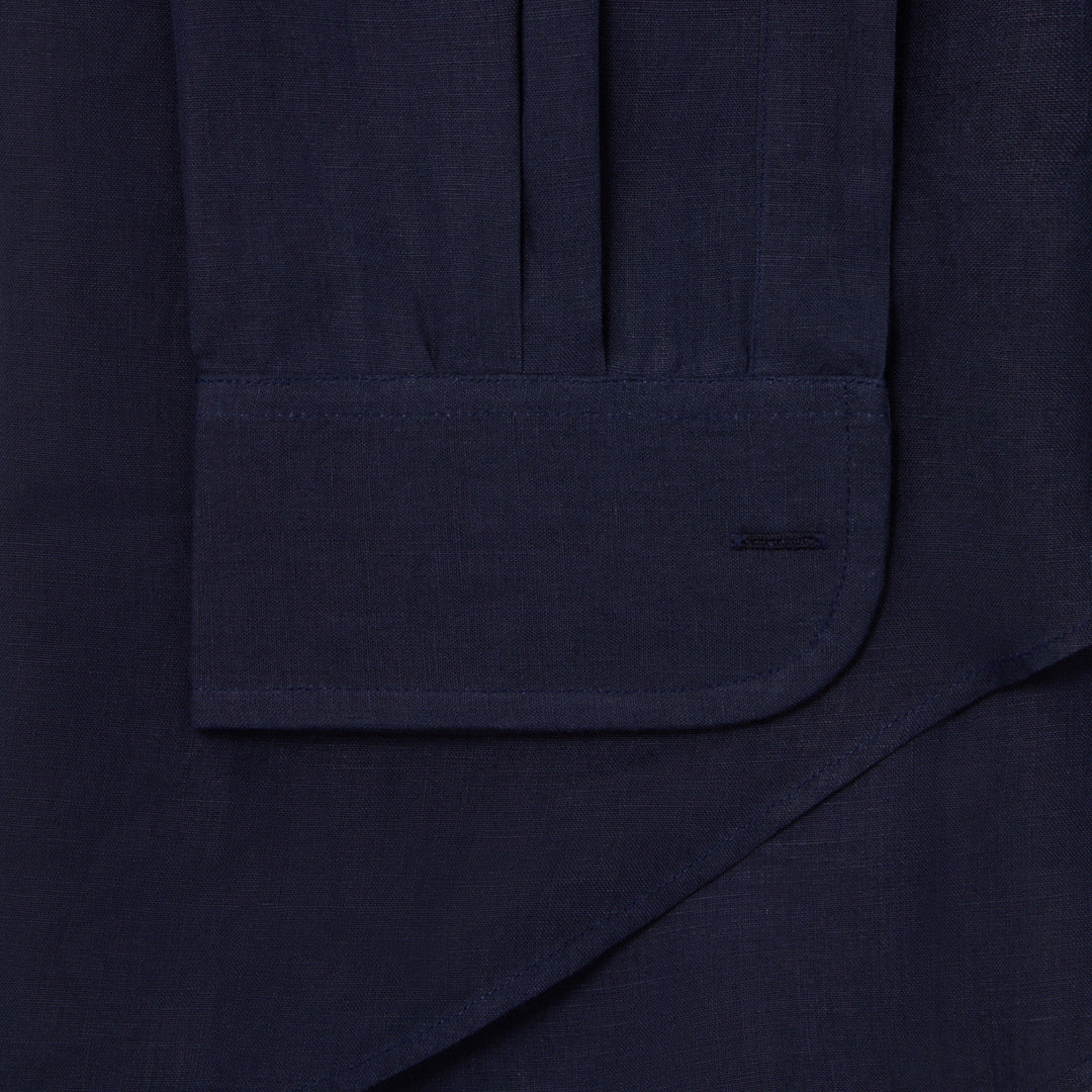 Tailored Fit Bank Collar Linen Button Cuff Shirt in Navy - Image 3