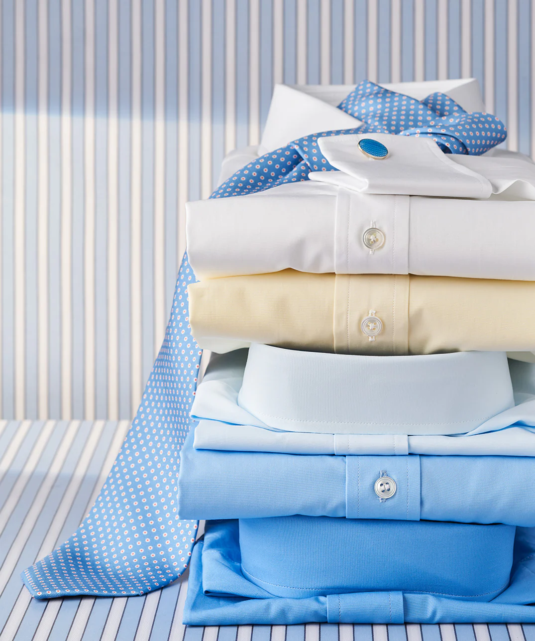 Tailored Fit Plain Poplin Double Cuff Shirt in Sky Blue - Image 5